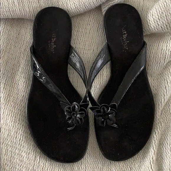 Shoes - 🤑FINAL PRICE🤑Cute sandals 😻